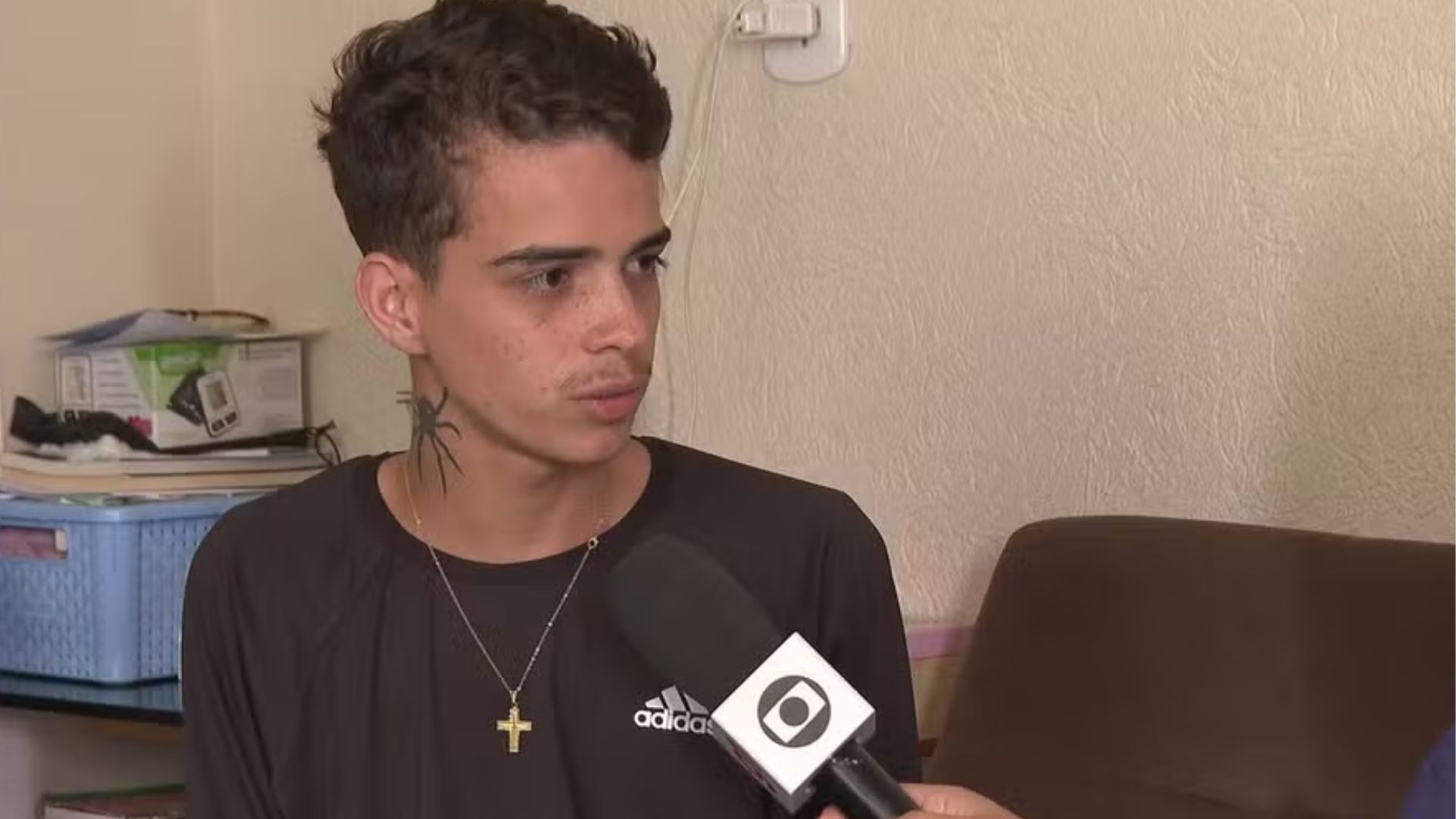 Ué? Jovem que não tem filhos é preso por não pagar pensão alimentícia