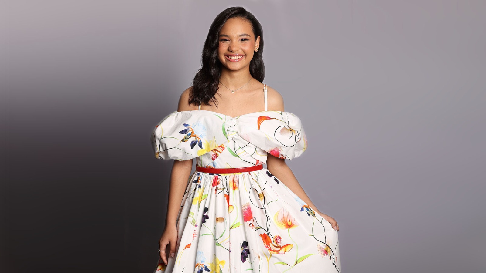 Maria Marçal é referência na música gospel com 15 anos de idade