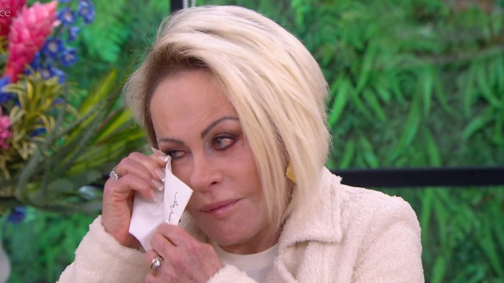 O que aconteceu com Ana Maria Braga? Médica explica risco na saúde após picada de inseto