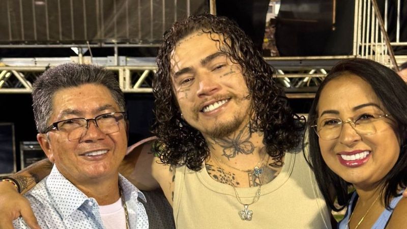 Pai de Whindersson Nunes faz duro desabafo após internação do filho: ‘Pedindo sua cura’