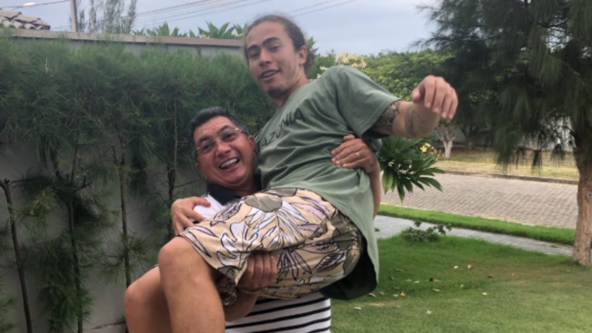 Whindersson Nunes se interna em clínica psiquiátrica e pai se pronuncia: ‘Orgulhoso’