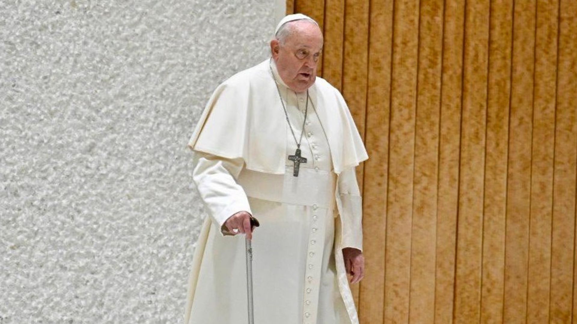 Papa Francisco está com energia vital baixa e teme a morte: ‘Ama a vida’