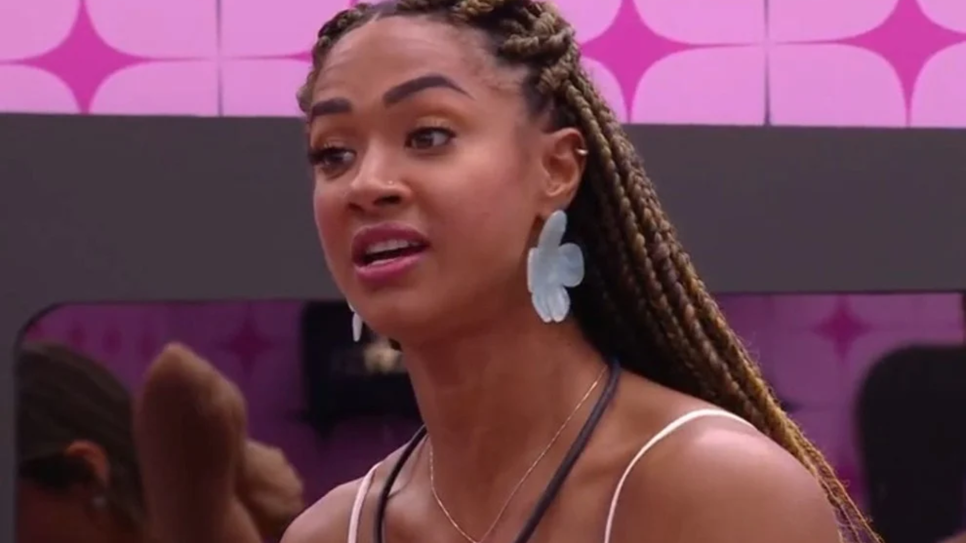 Vai ser presa? Aline do BBB 25 não tem exoneração oficializada pela PM-BA