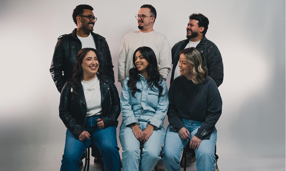 Fhop Music lança álbum Meia Noite com canções inéditas