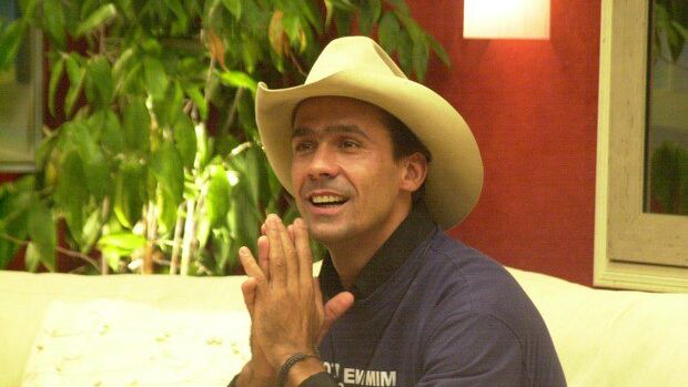 BBB 2 teve polêmica sobre sexo sem proteção entre participantes do reality
