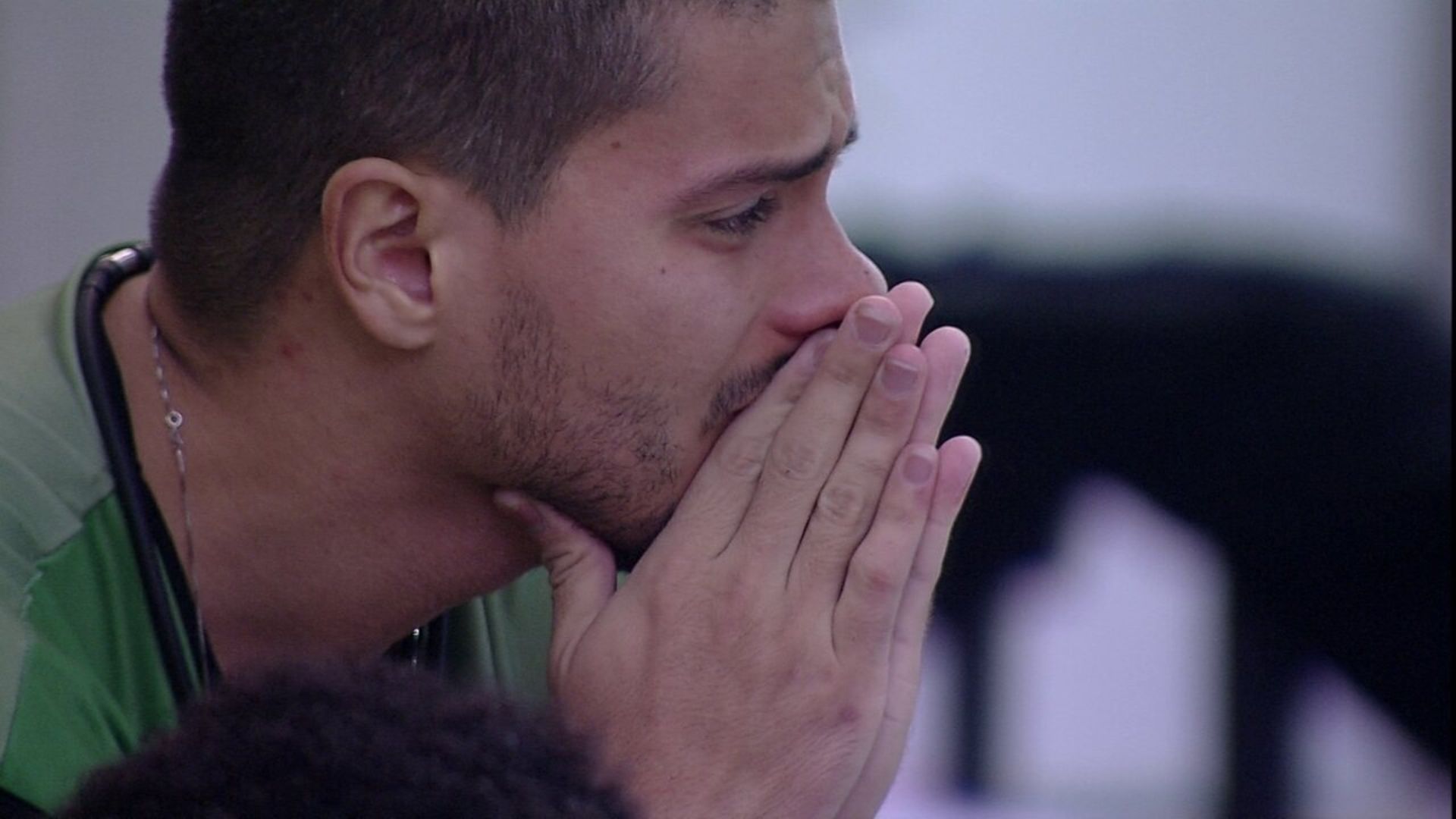 Arthur Aguiar lamenta ao relembrar morte trágica do pai: ‘Nem pude me despedir’
