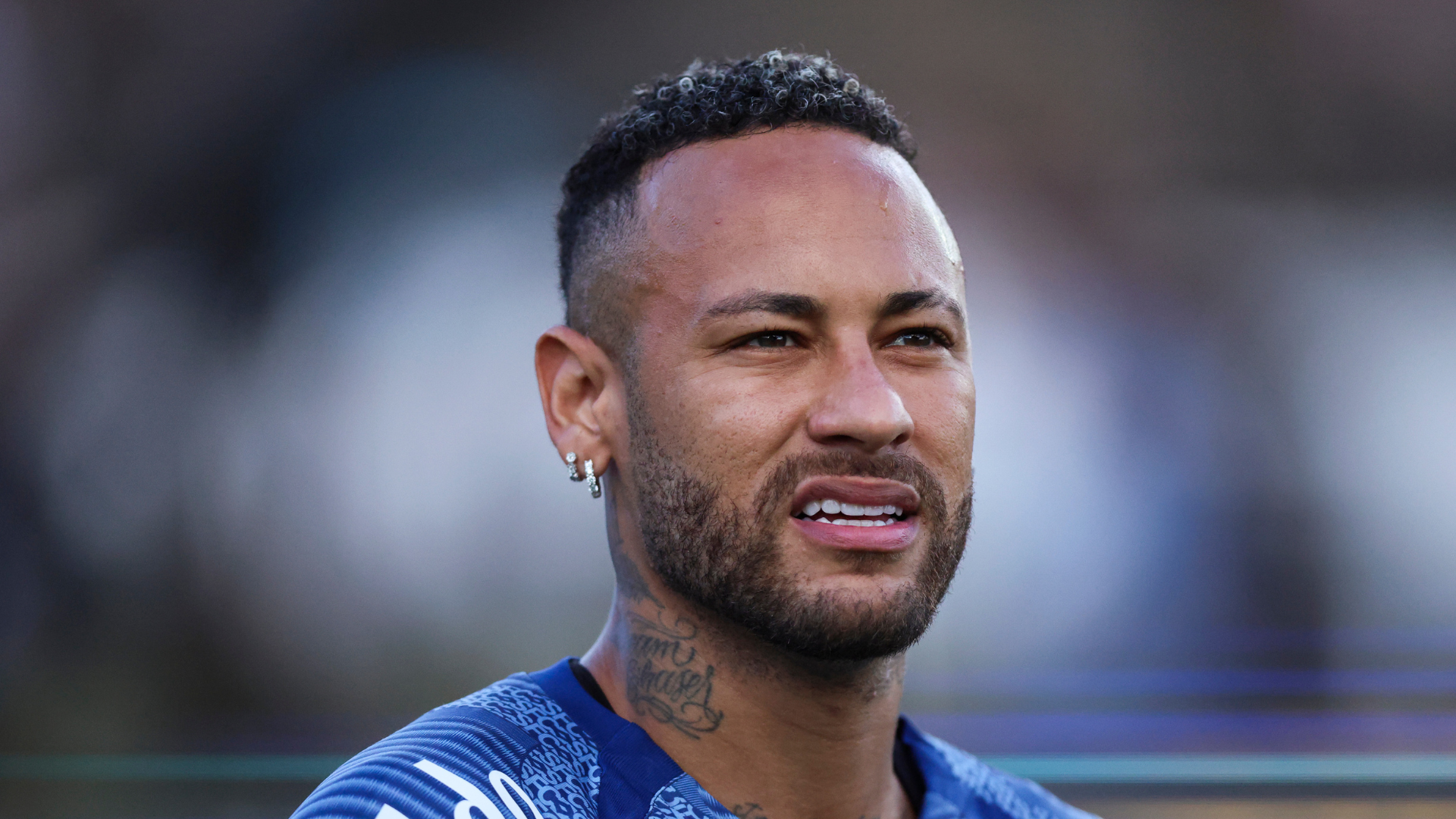 Suposta amante de Neymar entrega tática para não engravidar do jogador: ‘Fiz xixi’