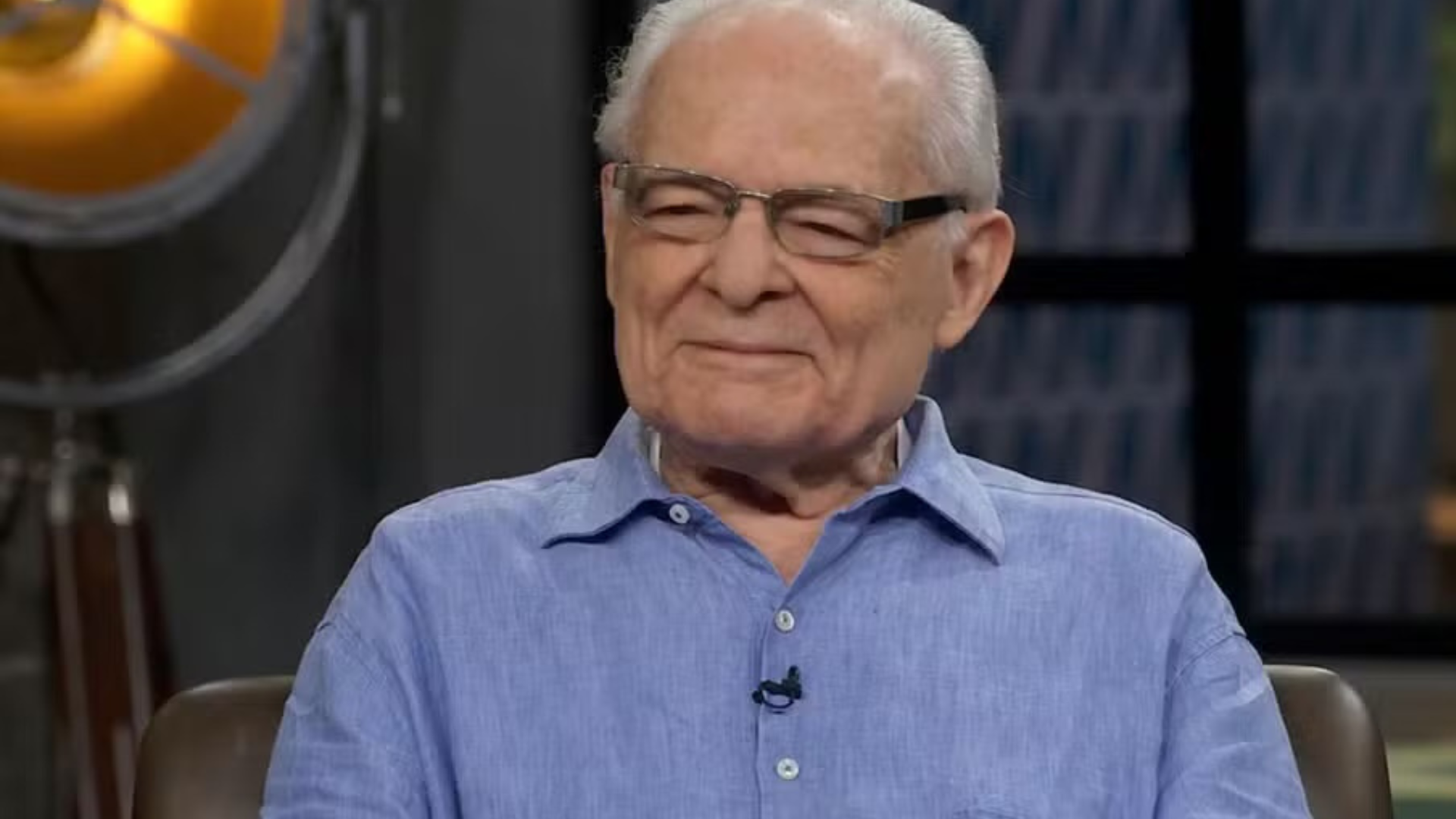 Othon Bastos se pronuncia após passar mal durante espetáculo em São Paulo