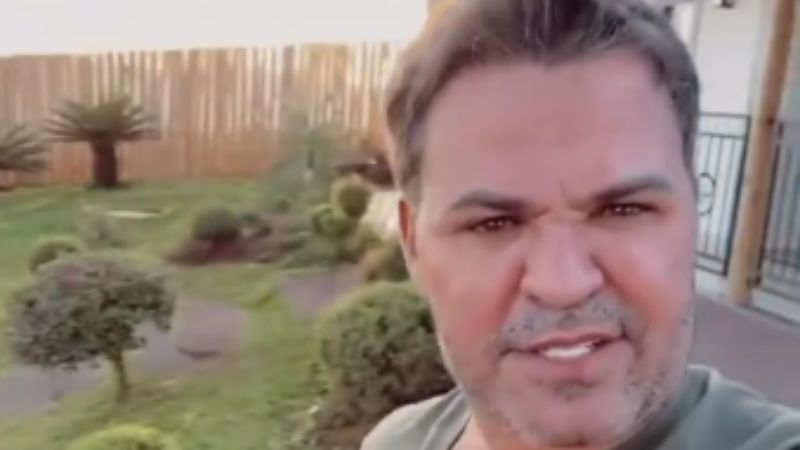 Eduardo Costa abre as portas de casa construída para funcionários: ‘Luxo’