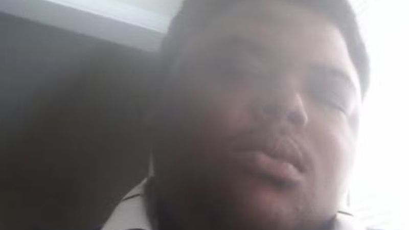 Homem pede ajuda após ter sido baleado pelo próprio cachorro: ‘Bizarro’