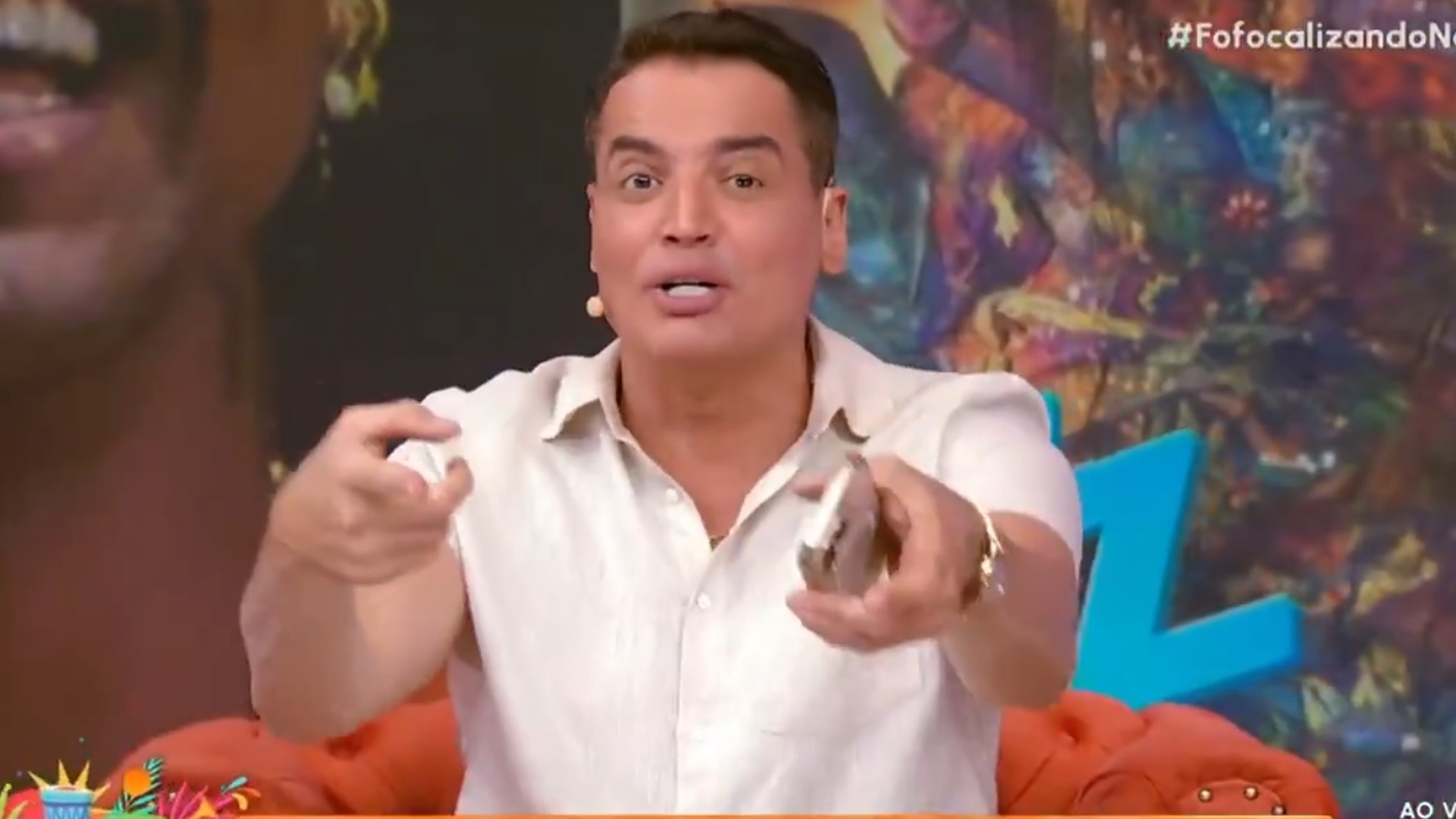 Leo Dias reclama do SBT ao vivo no Fofocalizando: ‘Aqui dentro é ruim’