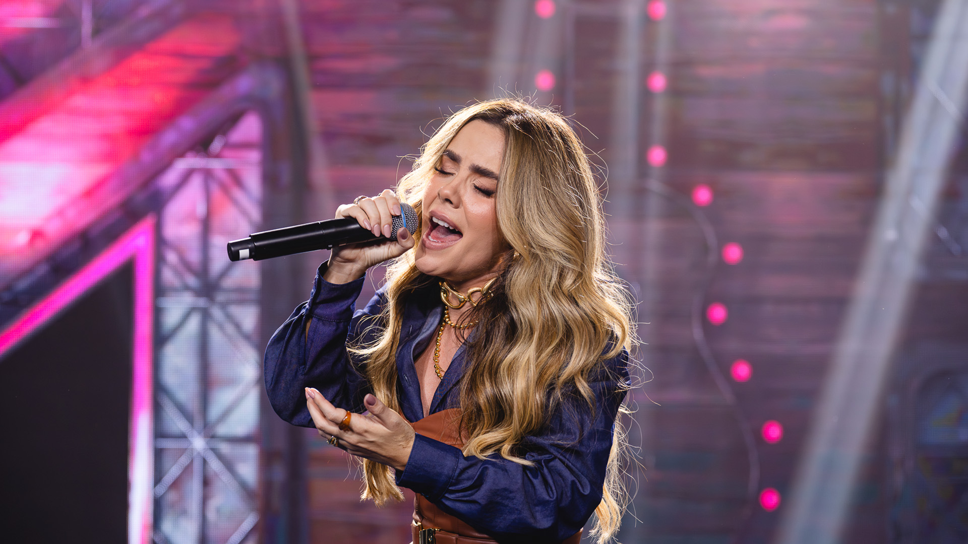 Mariana Fagundes lança ‘Diz Pra Mim’ inspirada em diva internacional: ‘Minha versão’