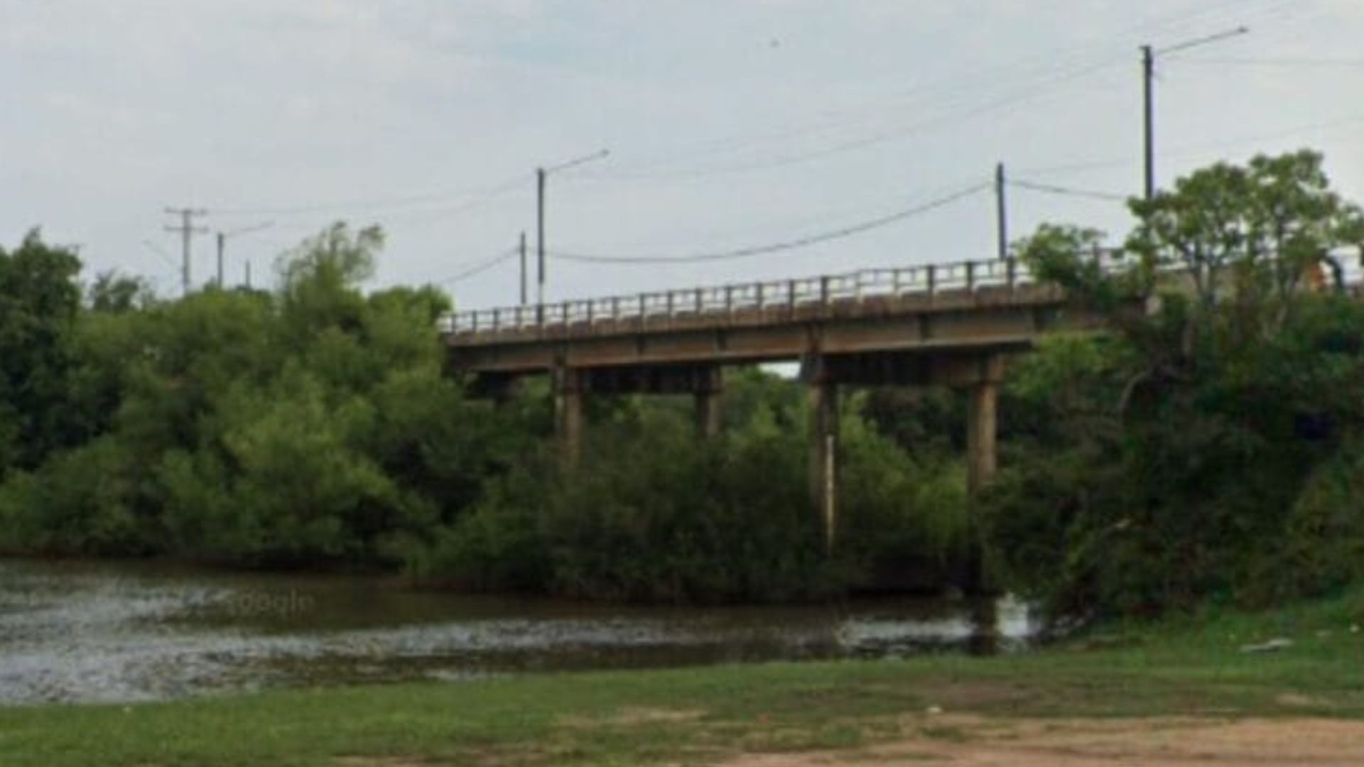 Absurdo! Menino de 5 anos morre após ser arremessado de ponte pelo próprio pai