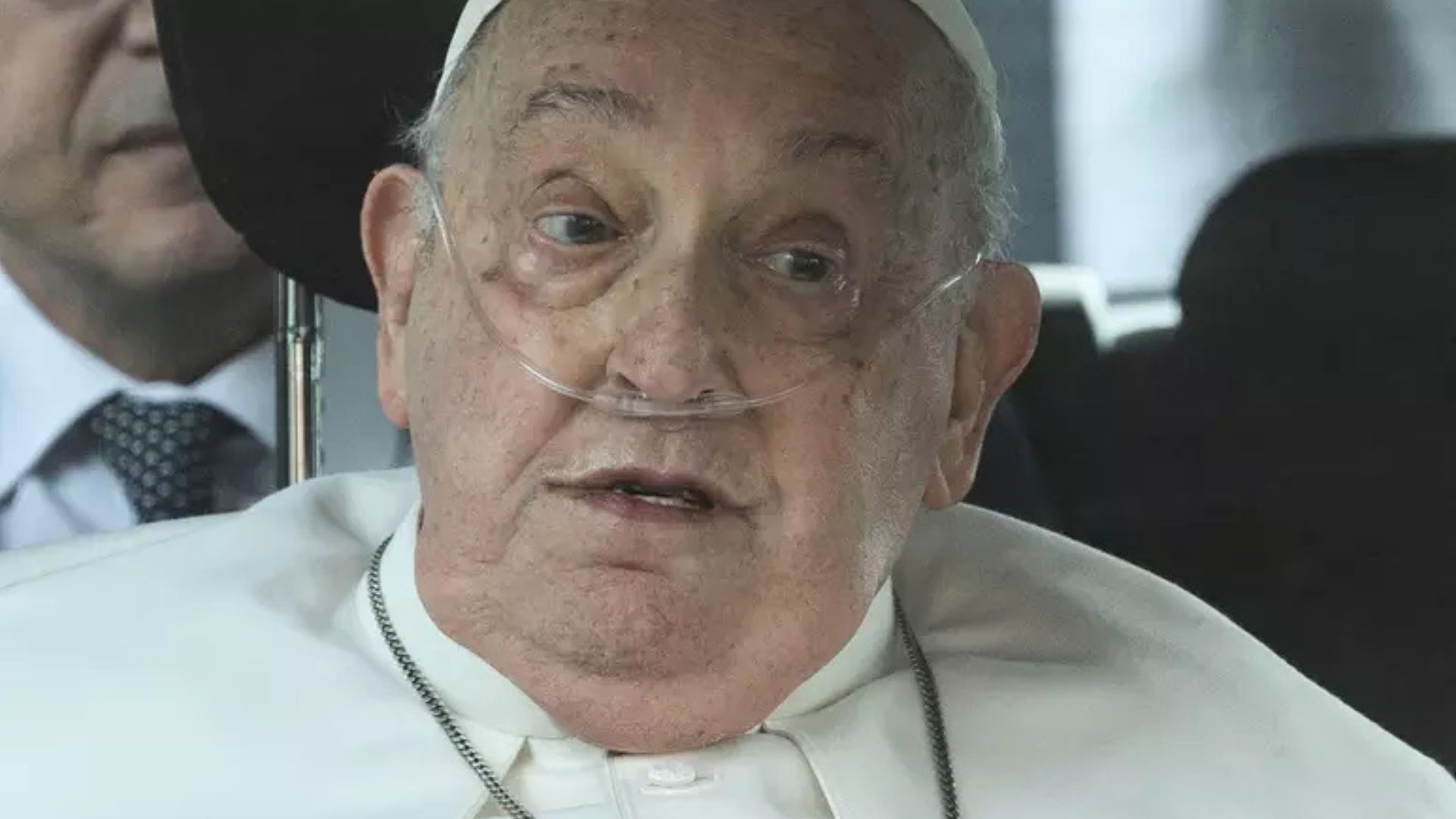 Papa Francisco tem estado de saúde atualizado após quase morrer