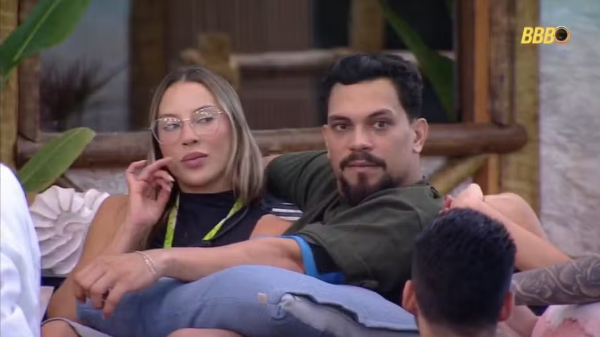 Acabou o mistério! Vinícius confessa interesse por Renata no BBB 25: ‘Fiquei’