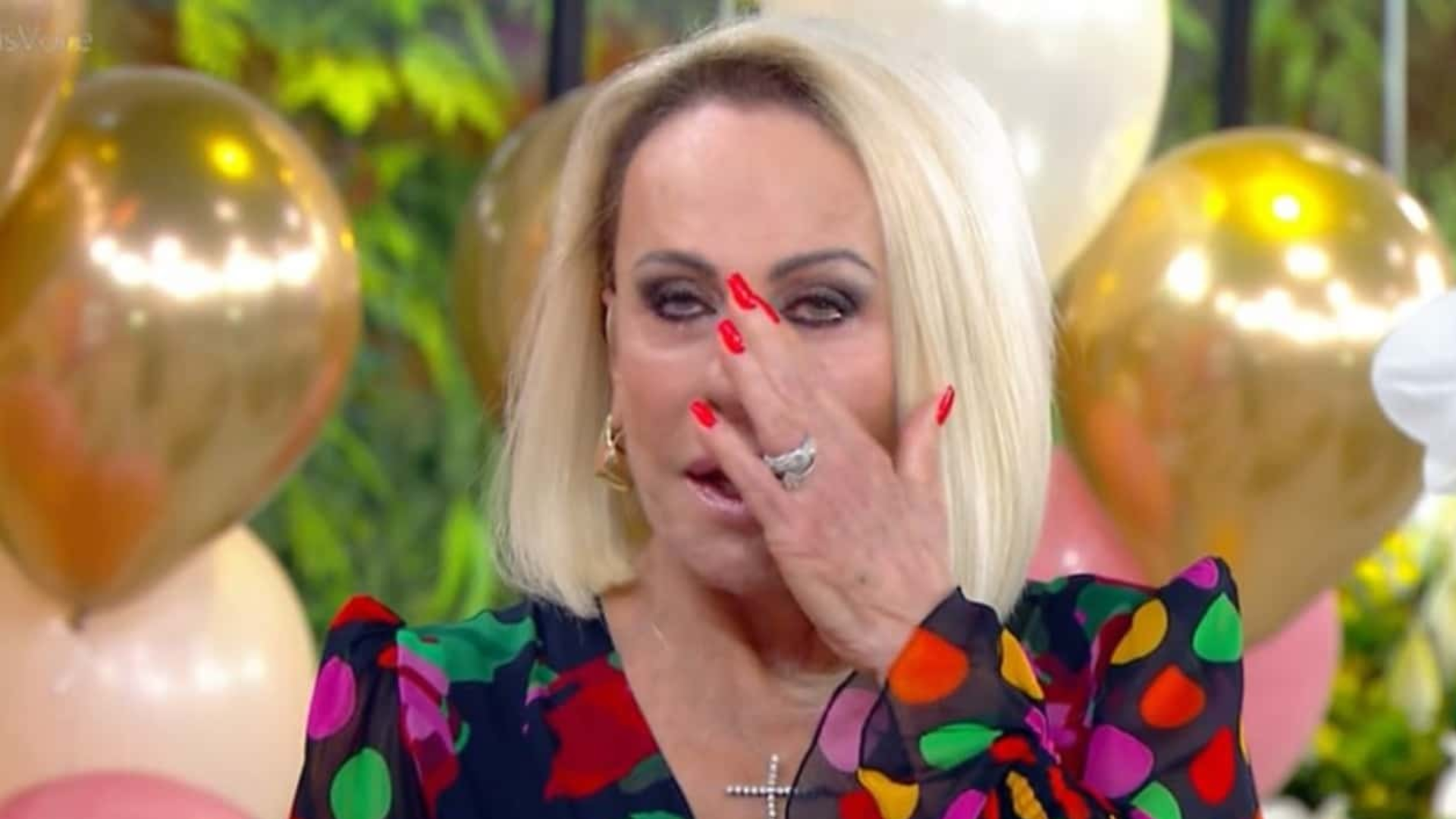 Ana Maria Braga emociona ao revelar arrependimento: ‘Não teria fumado’