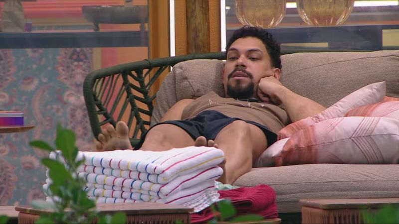 BBB 25: Vinícius sugere estratégia ousada para o próximo Paredão: ‘Algum da gente’