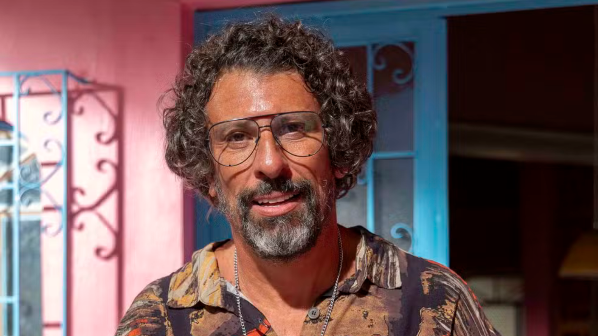 Milhem Cortaz admite que não costuma receber convites para novelas: ‘É muito cruel’