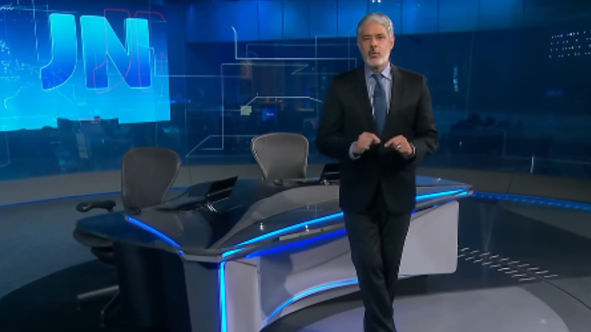 William Bonner relembra perrengue em Roma ao vivo no ‘Jornal Nacional’: ‘Eu congelei’