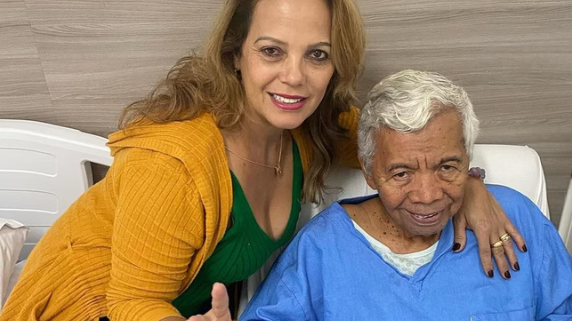 Esposa de Roque, ex-assistente de palco, pede ajuda à filha de Silvio Santos: ‘Uma força’