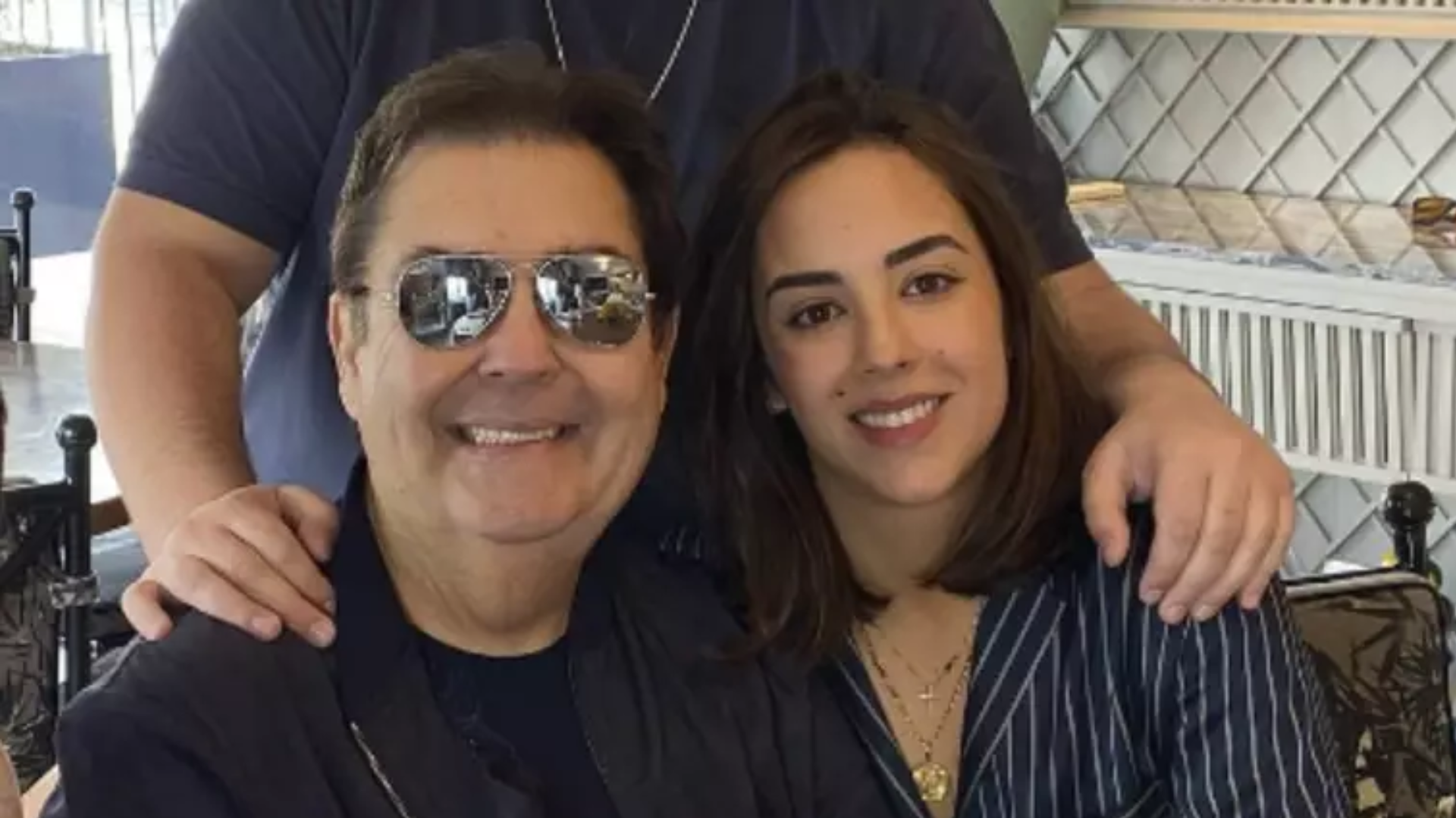 Filha de Faustão lança carreira musical e desabafa sobre saúde do pai: ‘Muito desafiador’