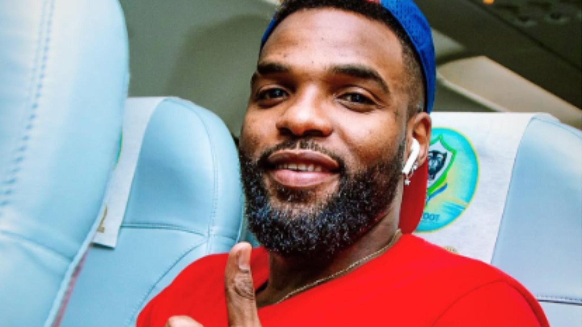 Tragédia! Jogador de 28 anos morre ao cair do 11º andar de prédio