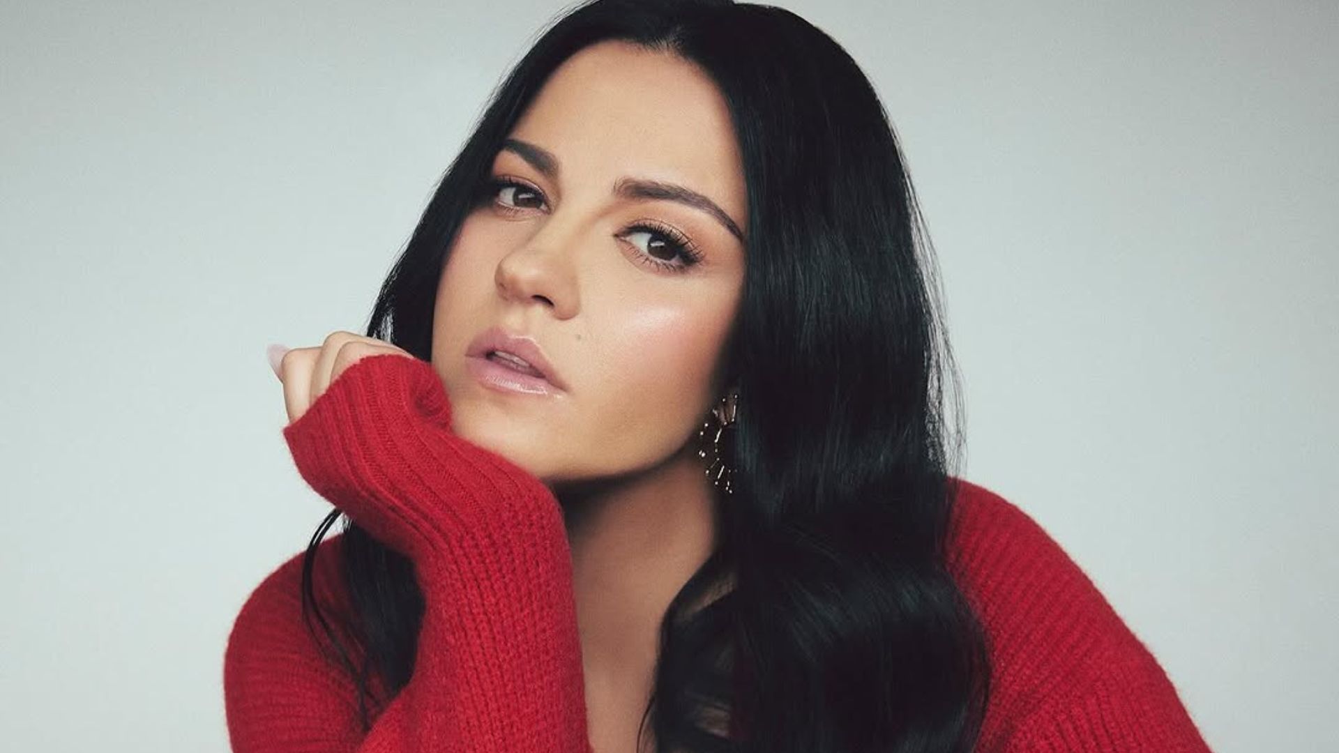 Ex-atriz de Rebelde estrelará filme musical em Hollywood ao lado de estrela da Marvel