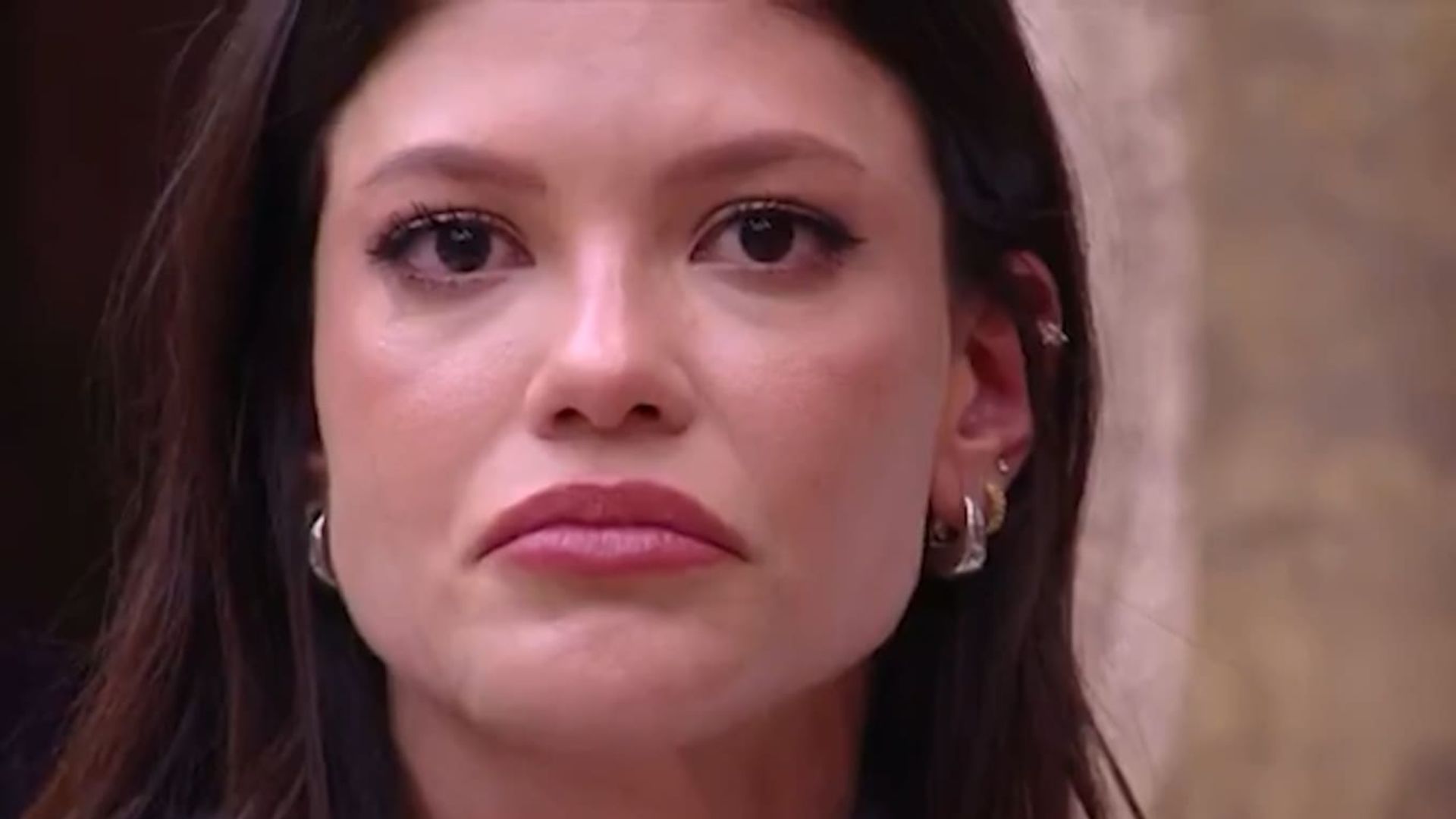 ‘Meu primeiro’: Vitória Strada se desespera com descoberta no BBB 25: entenda o choque