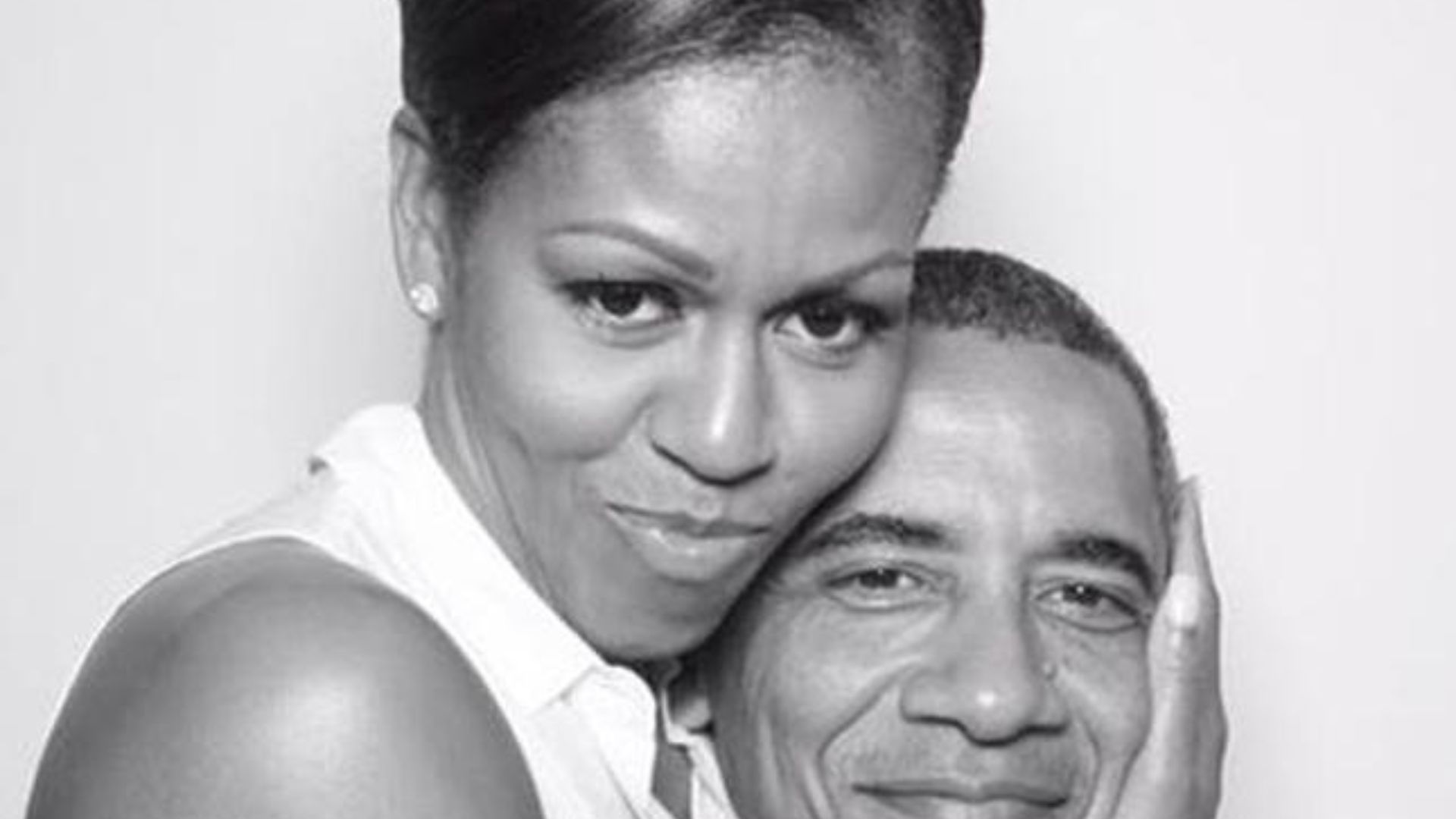 Michelle Obama rompe silêncio sobre rumores de divórcio: ‘Por mim’