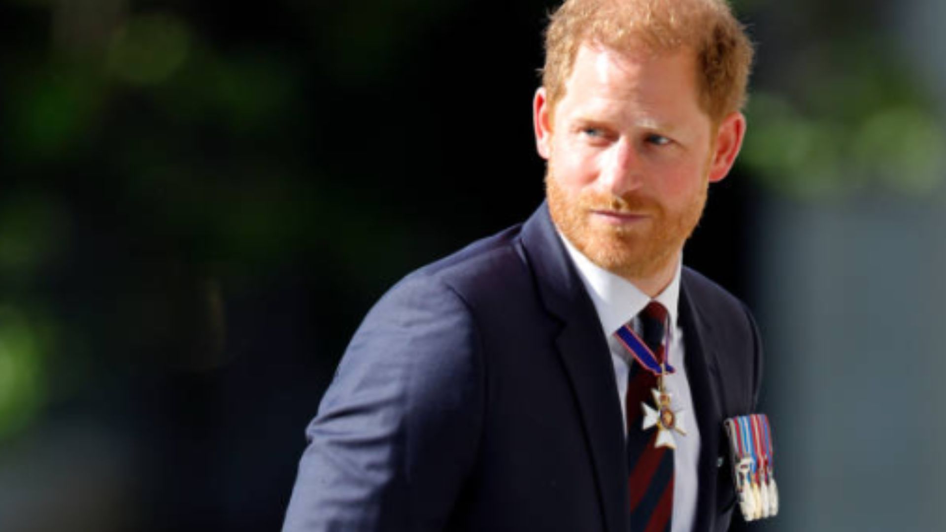 Príncipe Harry é acusado de assédio e crise interna abala ONG Sentebale