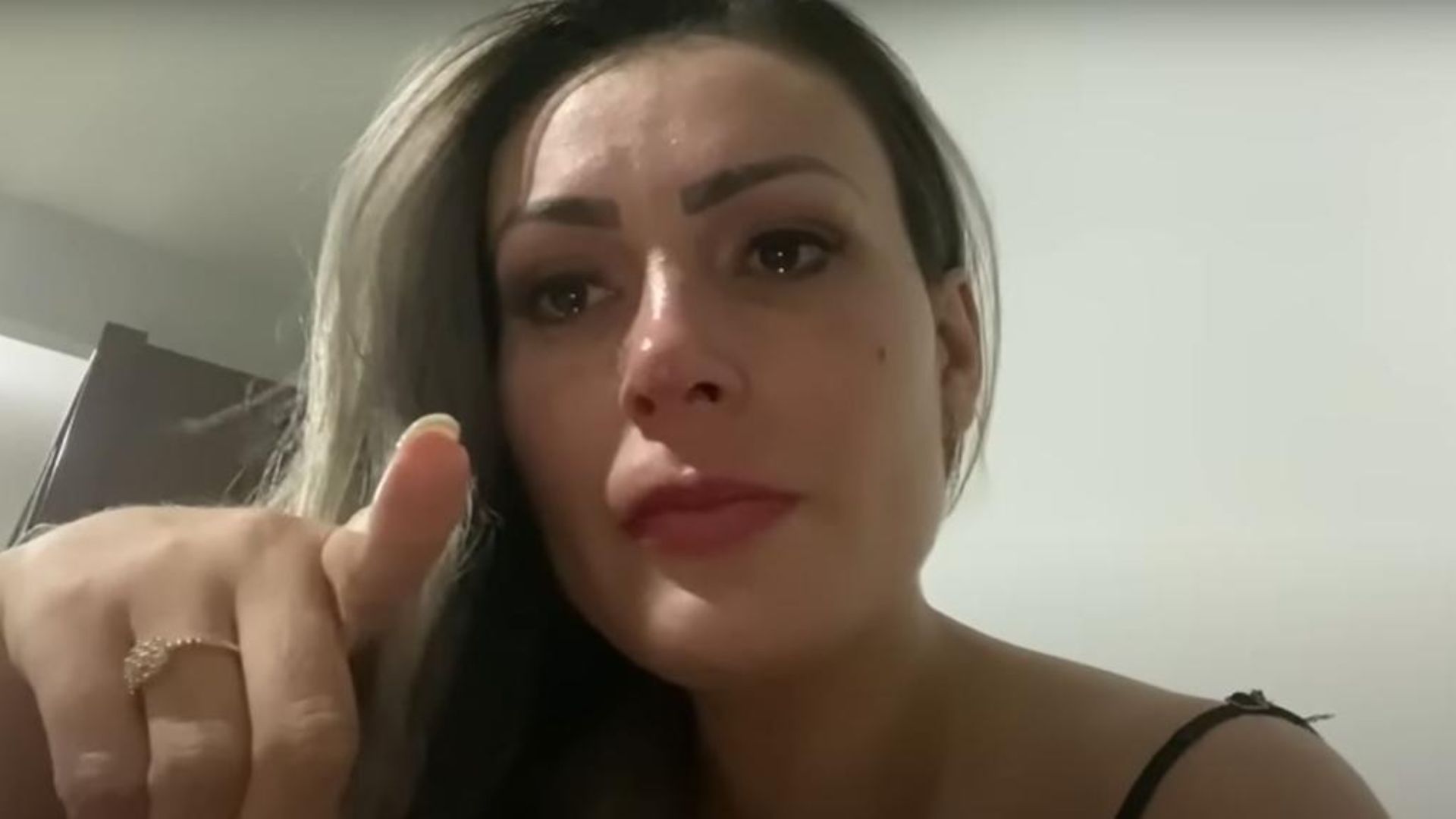 Andressa Urach faz pedido e alerta os fãs: ‘O exército tá vindo com tudo’