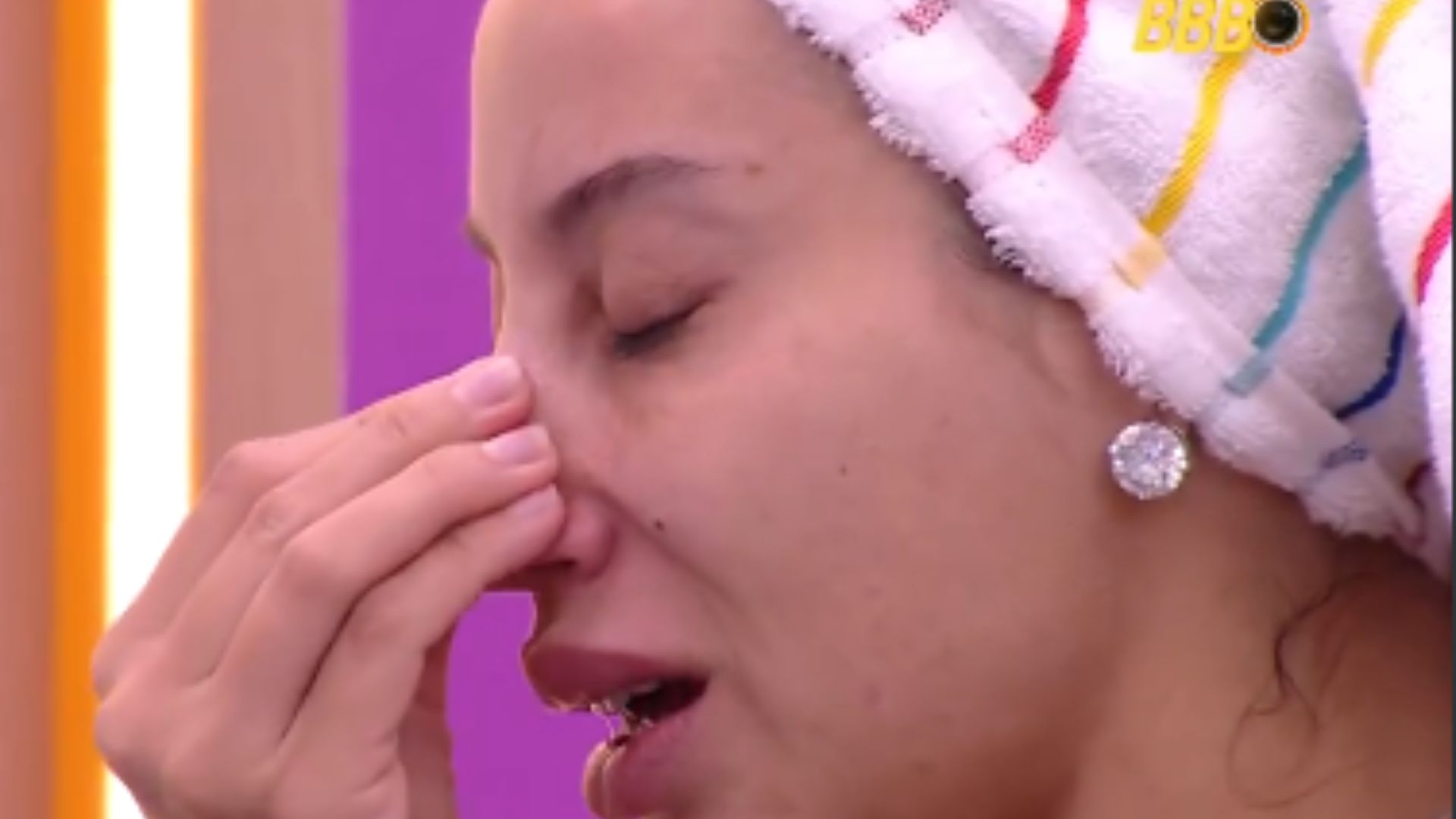 BBB25: Renata fica aos prantos após bate-boca com brother: ‘Detestando’