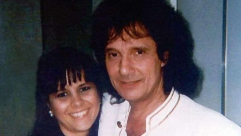 Roberto Carlos comove fãs com homenagem à esposa falecida: ‘Com todo meu amor’
