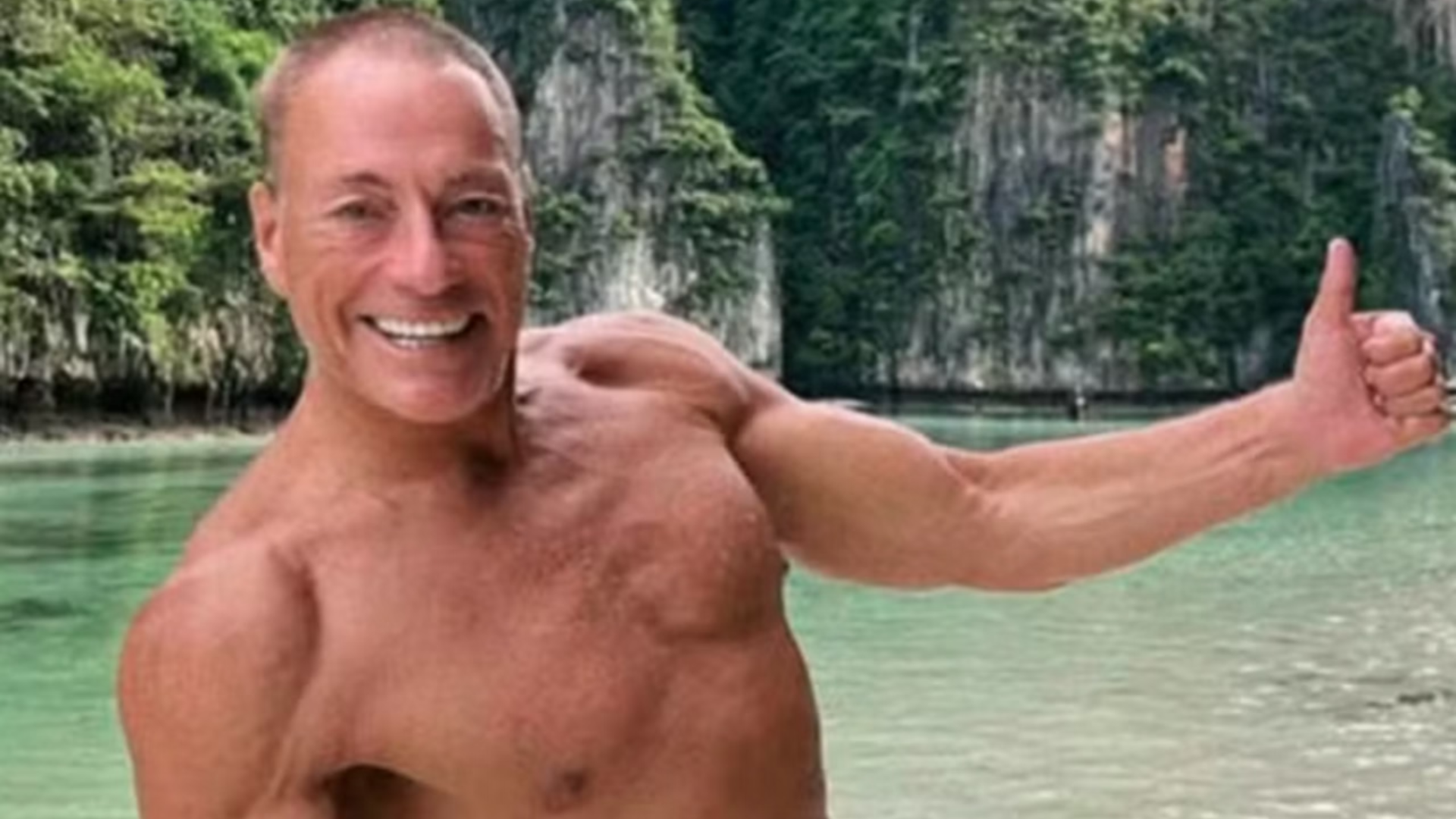 Van Damme é acusado de ter relações sexuais com mulheres vítimas de tráfico humano