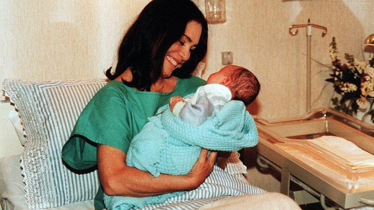 Há 26 anos, Globo finalizava novela de sucesso com troca de bebês entre mãe e filha