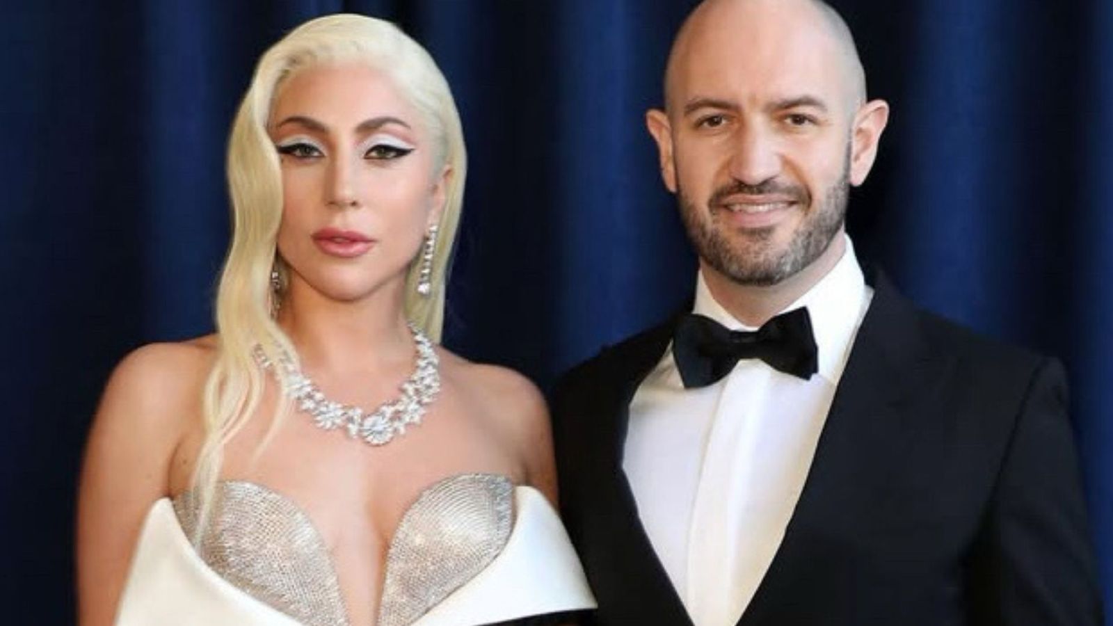 Empresário de Lady Gaga é flagrado na varanda do Copacabana Palace; veja as fotos