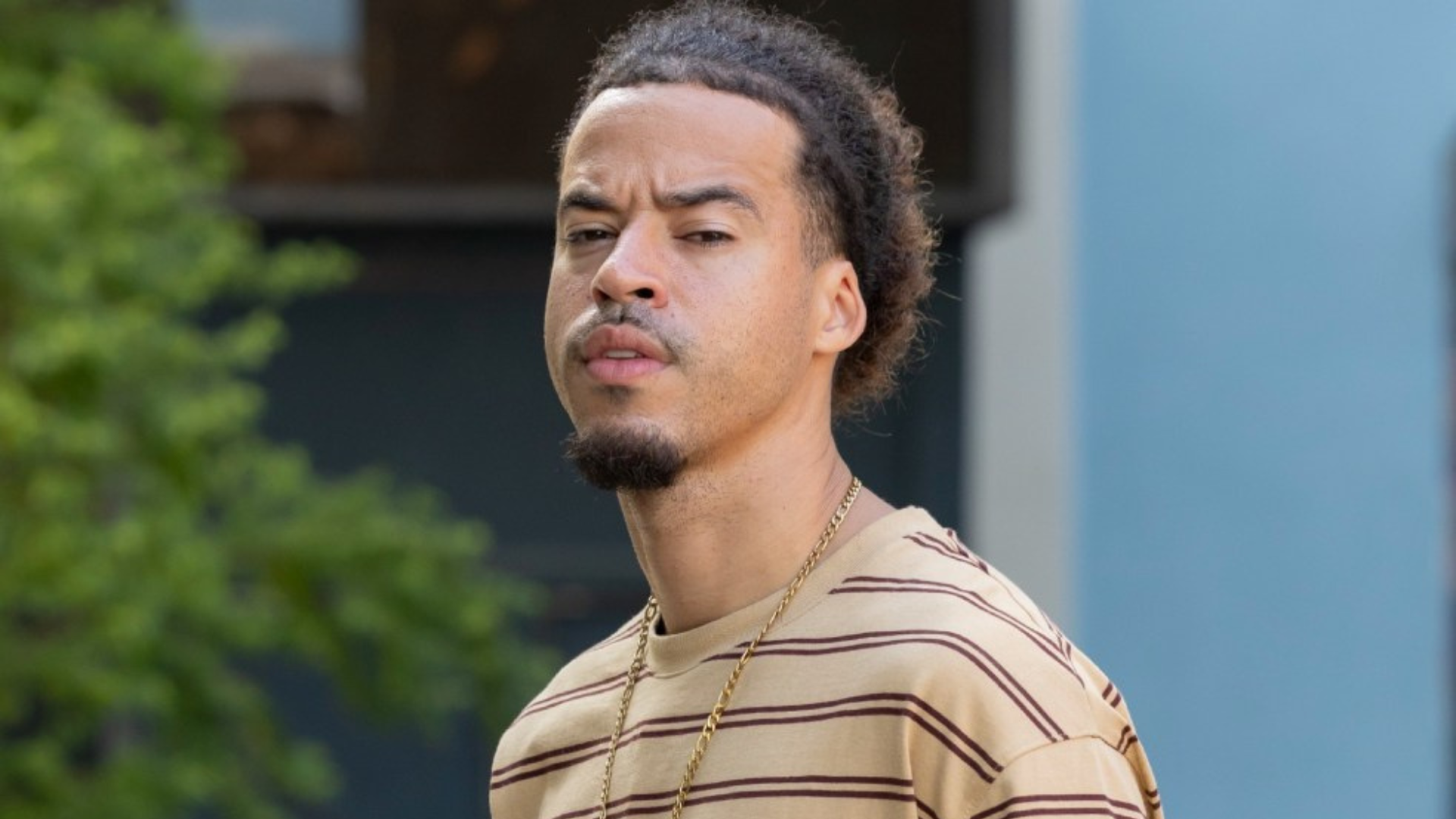 Rapper L7nnon revela drama pessoal e faz forte alerta sobre vícios
