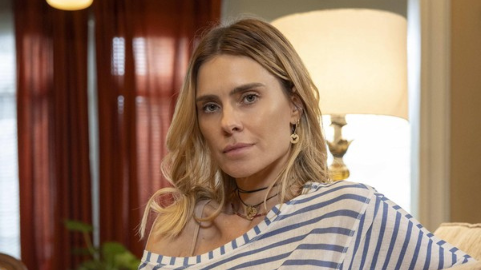 Carolina Dieckmann rebate comentários negativos sobre o corpo: ‘Enquanto eu me achar gostosa’