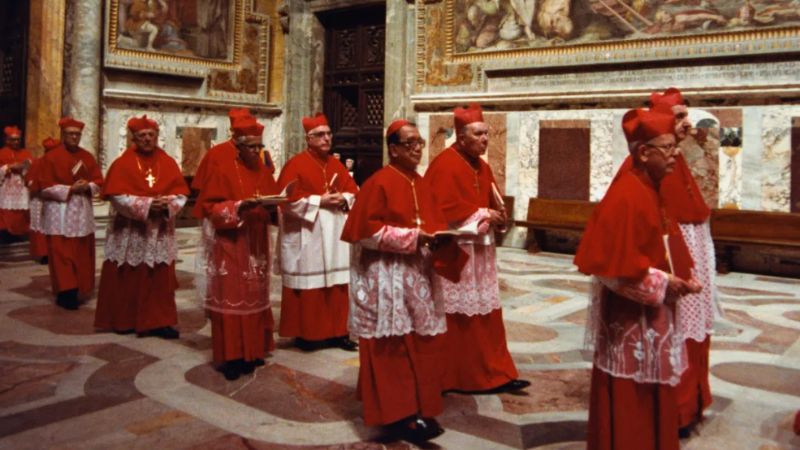 Conclave para eleger novo Papa inicia amanhã; confira detalhes da cerimônia no Vaticano