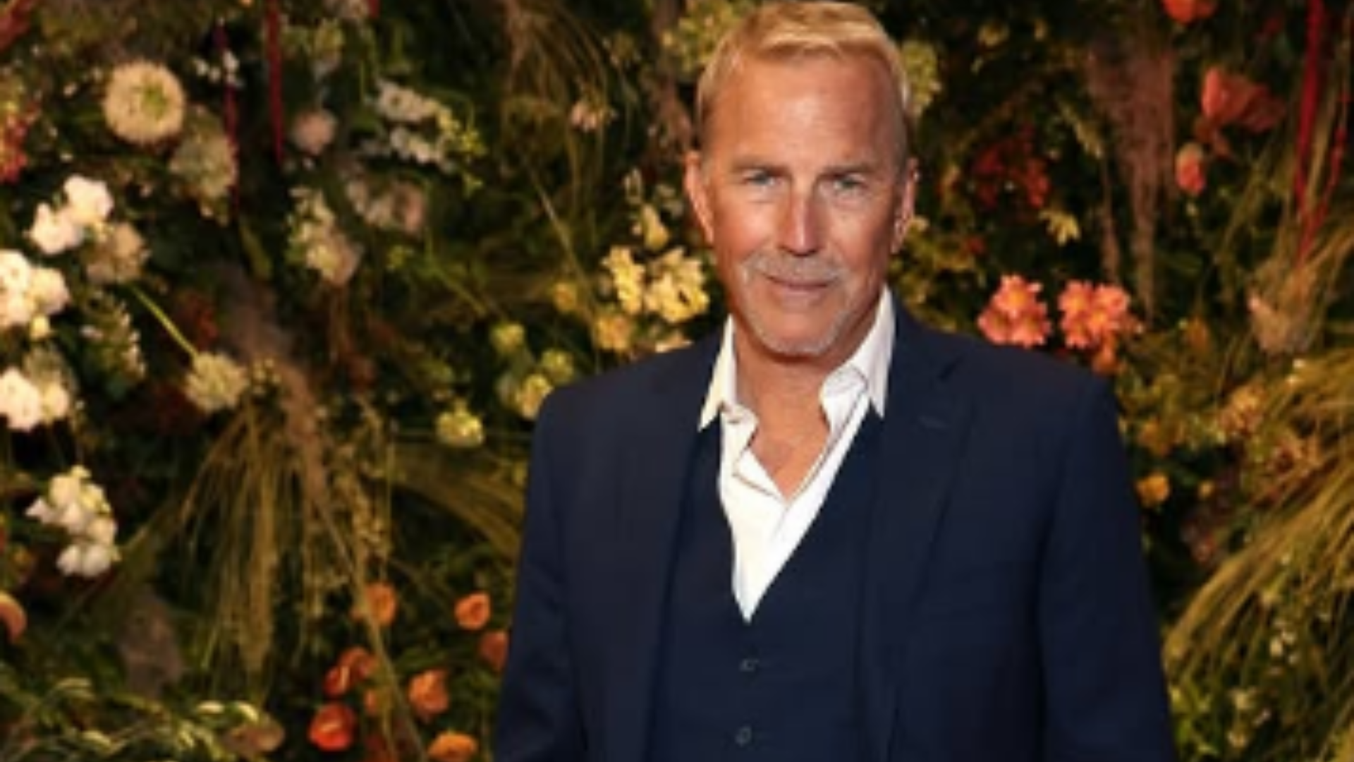 Dublê processa ator Kevin Costner por cena de estupro em filme