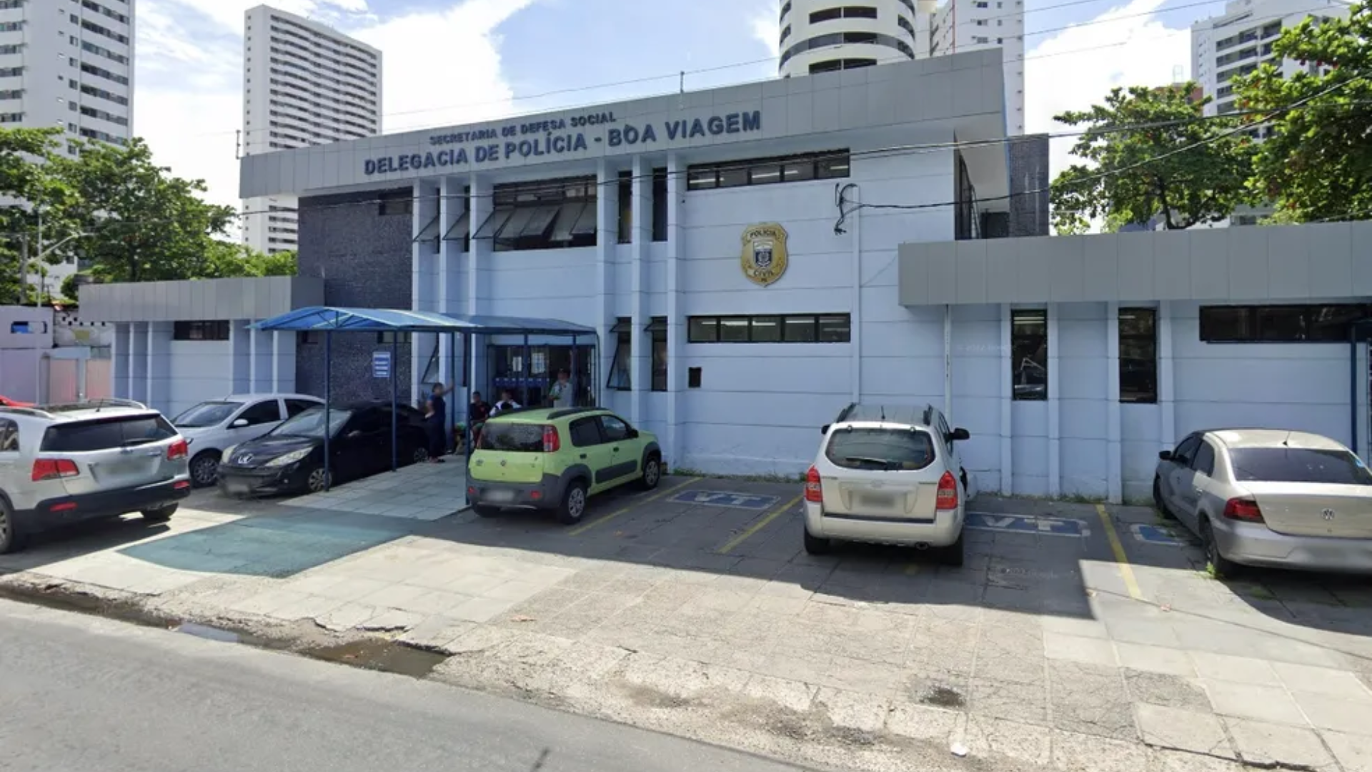 Empresário é preso em flagrante por estuprar estudante universitária em carona após aula