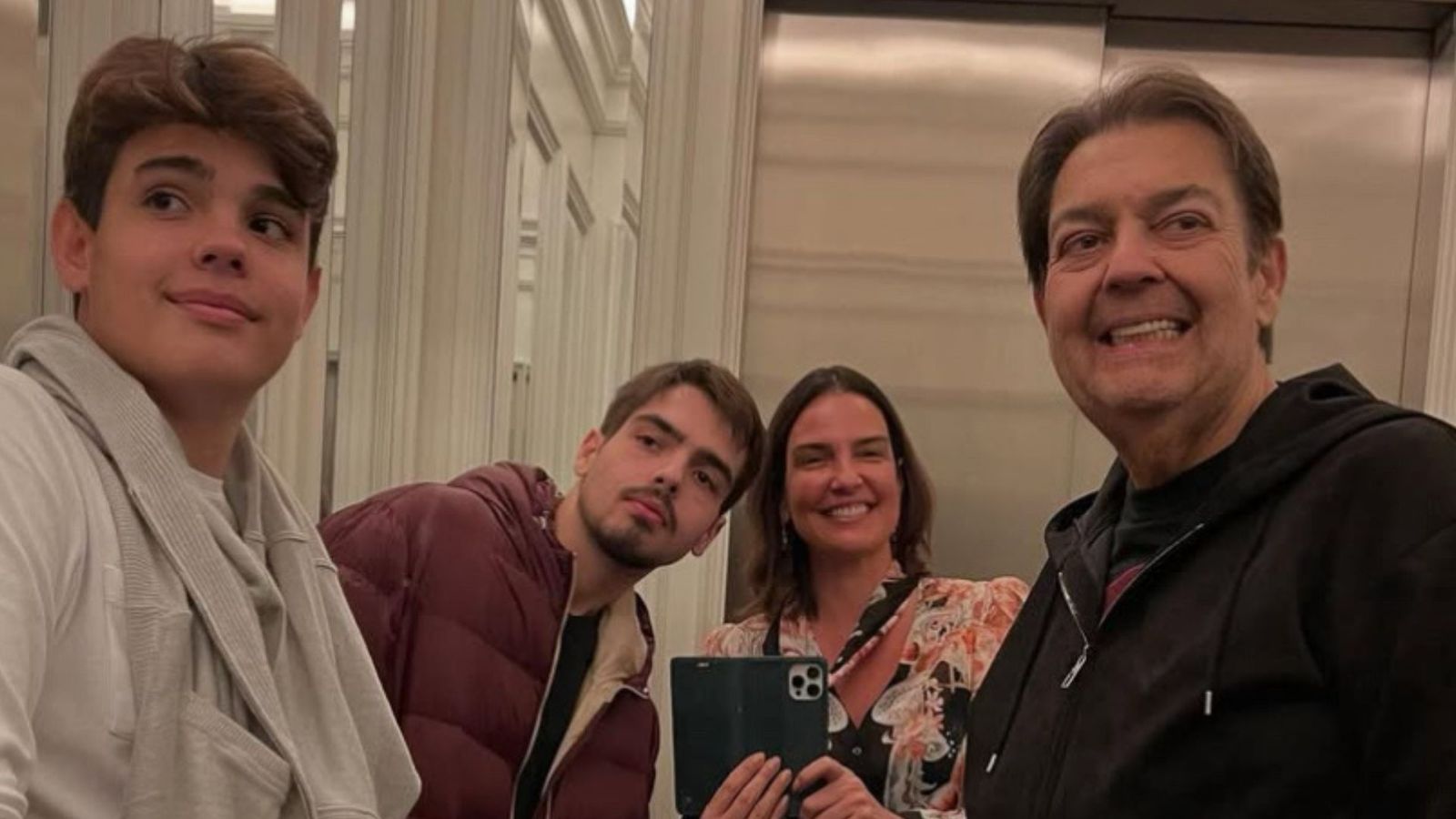 Com saúde estremecida, Faustão completa 75 anos com homenagens da família: ‘Volta por cima’