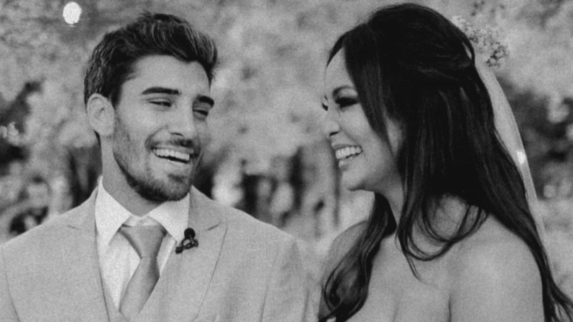 Ator anuncia fim do casamento com Carol Nakamura e polemiza: ‘Vocês vão saber’