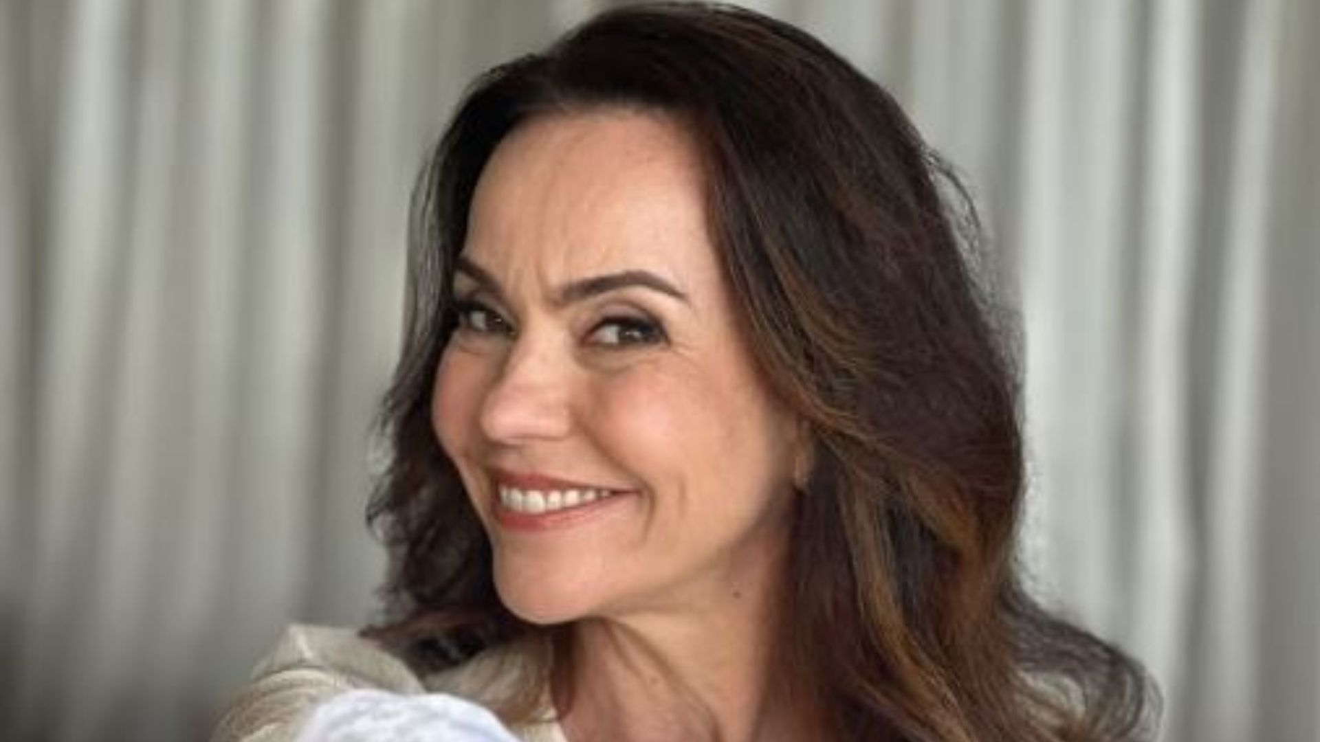 Como Flávia Monteiro descobriu o câncer? Atriz passou por cirurgia após diagnóstico