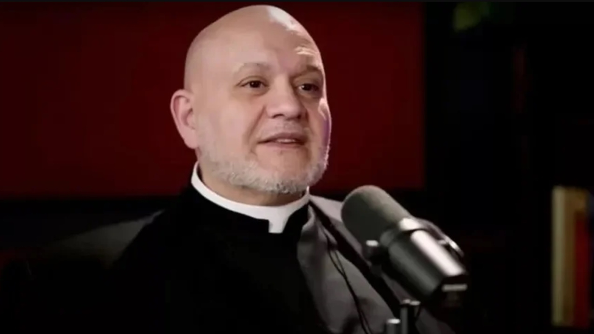 Padre choca ao revelar atitudes que causam a ‘entrada’ do demônio nas pessoas