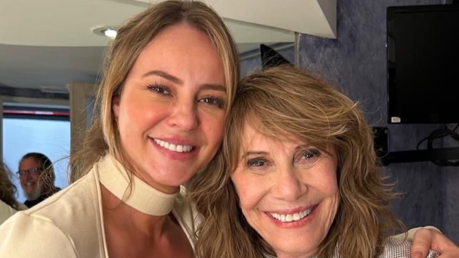 Renata Sorrah dá opinião sincera sobre Vale Tudo e avalia Paolla Olivera como Heleninha