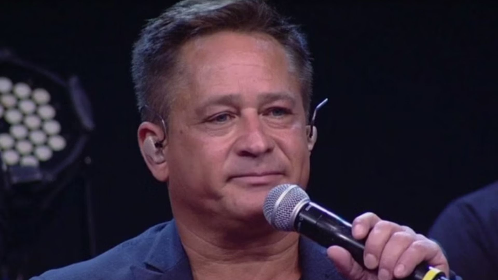 Por que Leonardo perdeu a voz? Cantor confessou ficar sem cantar ao lembrar do irmão