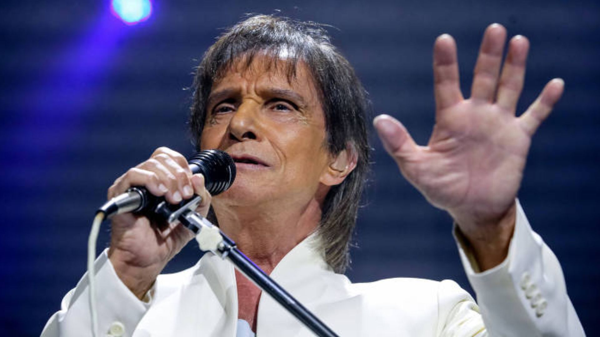 Roberto Carlos cancela show no México 4 horas antes de subir no palco; saiba motivo
