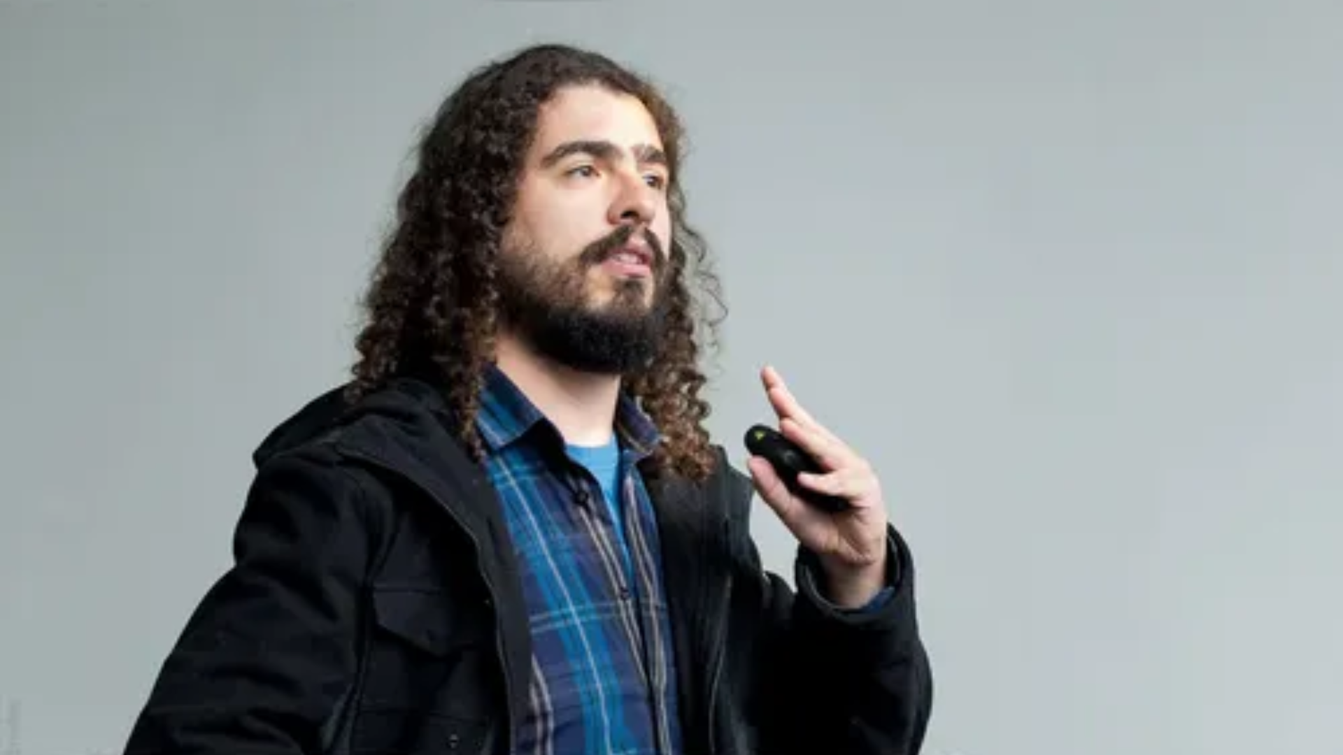 Youtuber Pirulla sofre AVC e está internado na UTI em São Paulo