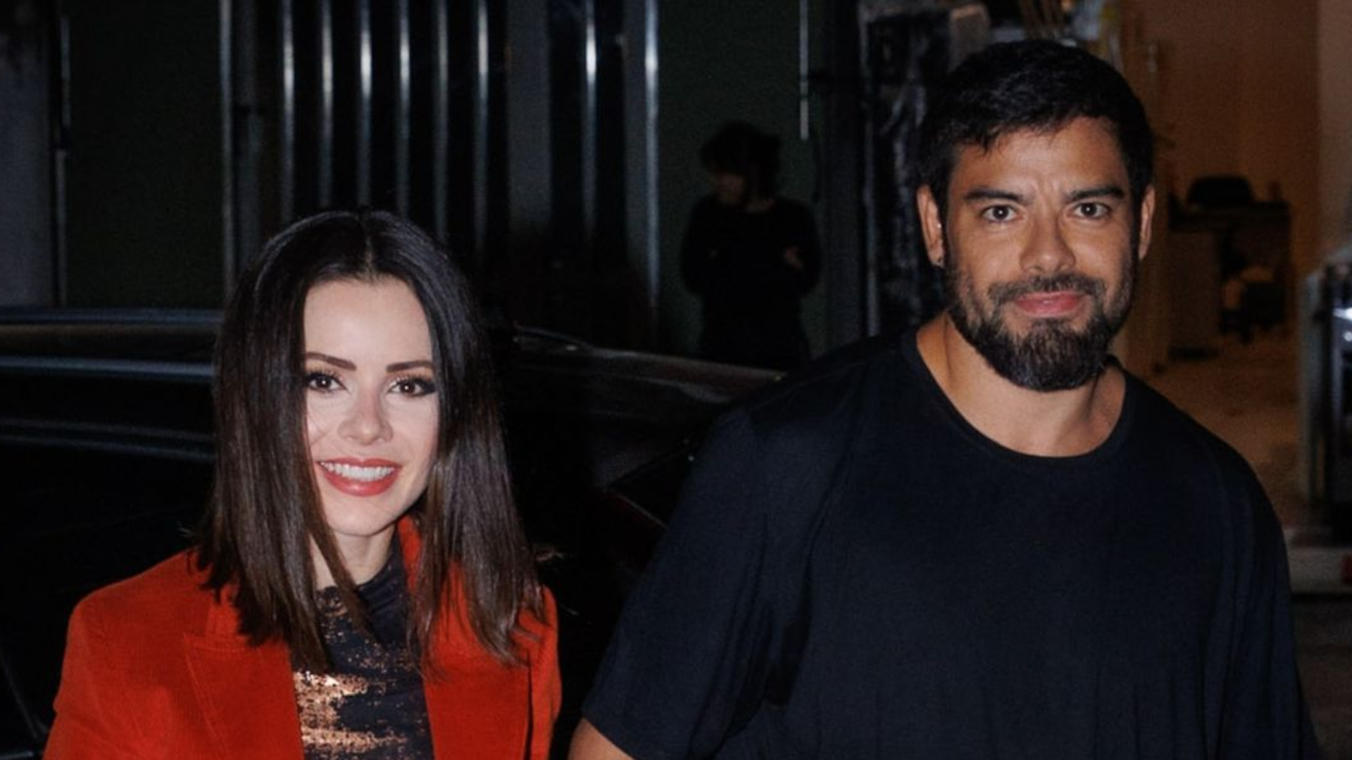Namorado de Sandy usa fantasia assustadora no Carnaval; cantora reage